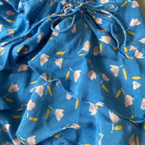 SAYLOR Mel Blue Floral Mini Dress💙💗💙 - Picture 12 of 16